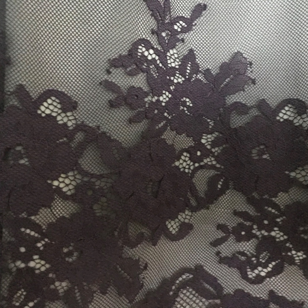 LACE TOP - Picture 5 of 7